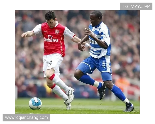 雷丁与伯明翰足球队历史交锋记录分析与战绩回顾